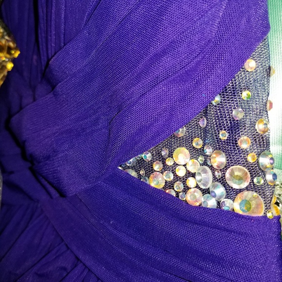 LA FEMME PAGEANT PROM HOMECOMINGS 0 style 21483 - Picture 5 of 7